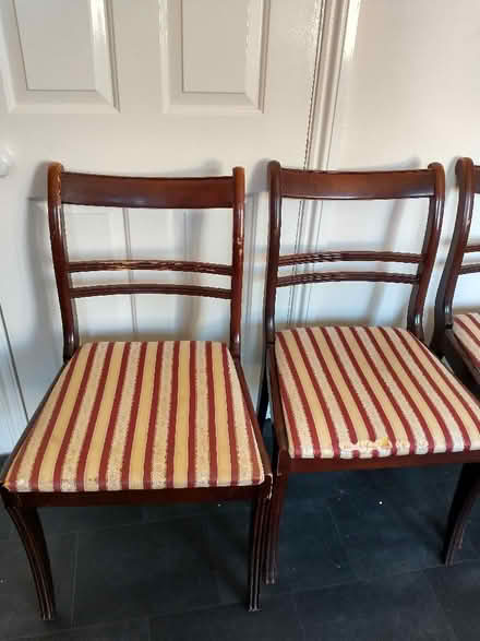 Photo of free Solid Oak Table and Chairs (Rayleigh SS6) #4