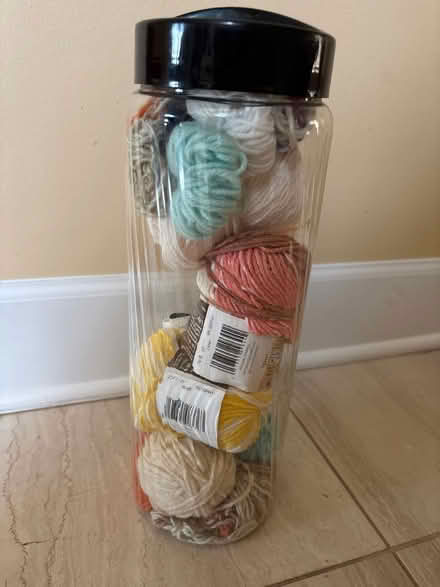 Photo of free Yarn (Darien) #1