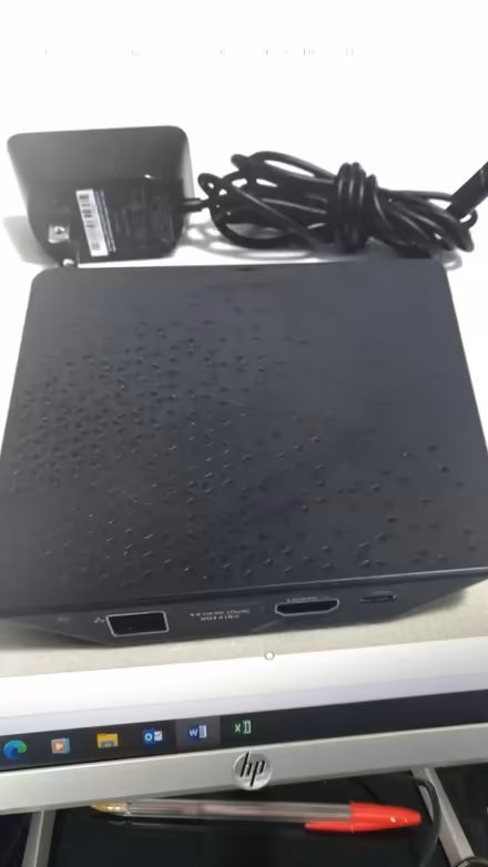 Photo of Rogers cable box (Toronto, East York) #1