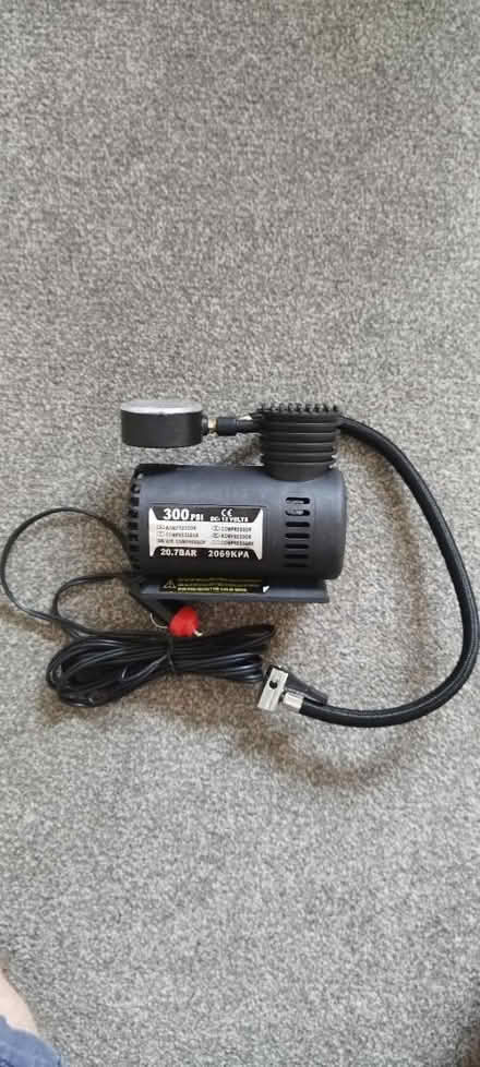 Photo of free Tyre compressor (Kingsway Bath) #1