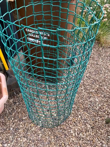 Photo of free Various garden tools, pots, baskets, wire (Barrow upon Soar LE12) #3