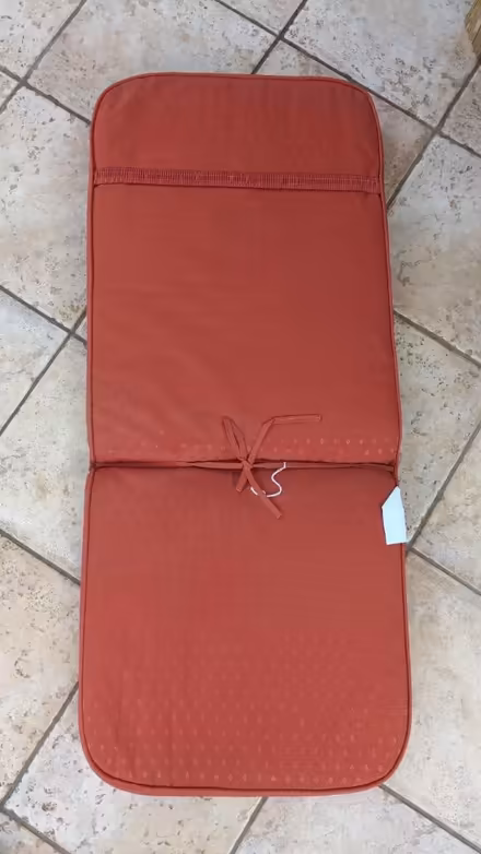 Photo of free Outdoor furniture cushion (Near Offenham) #2
