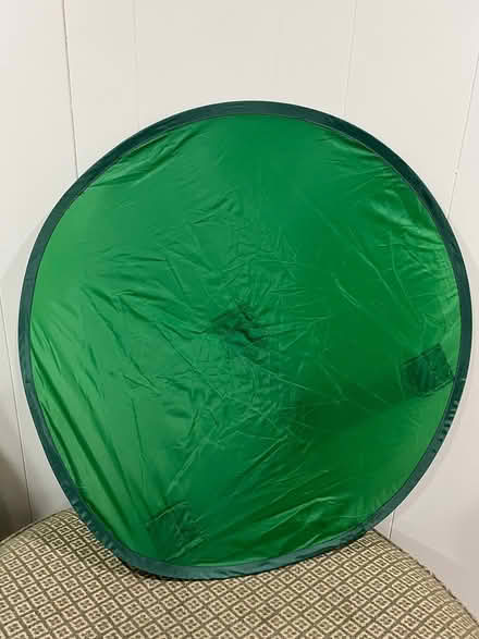 Photo of free green screen for office chair (Wood Ridge) #2