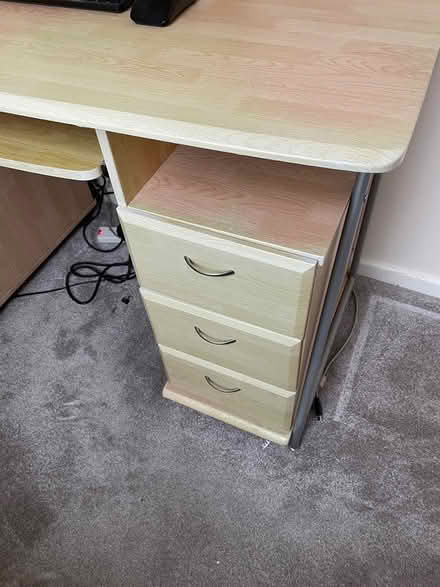Photo of free Computer / office desk (Bournemouth BH4) #2