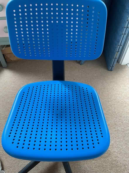 Photo of free Desk chair with wheels (Cross Houses SY5) #1