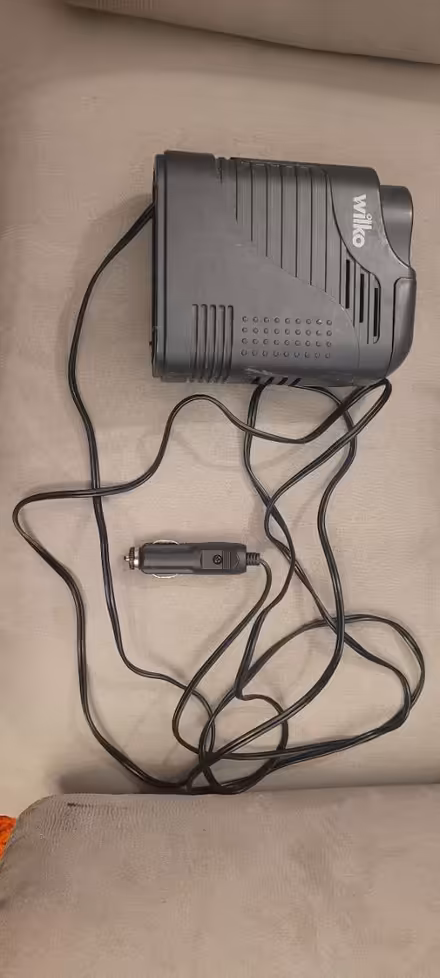 Photo of free Tyre inflator (Horsforth LS18) #1
