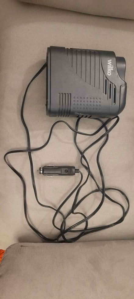 Photo of free Tyre inflator (Horsforth LS18) #1