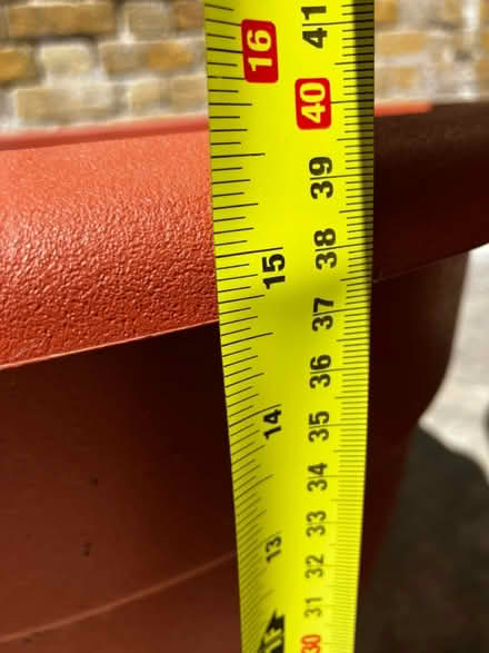 Photo of free Large plastic flower pot (Blackheath SE3) #3