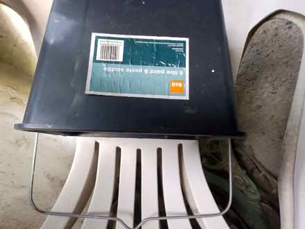 Photo of free Paint / adhesive "scuttle" (Bucknell SY7) #1