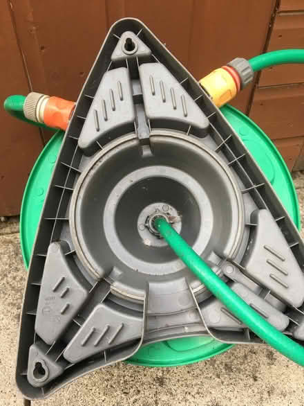 Photo of free Hozelock hosepipe, wall mountable (OX4 2UA) #2