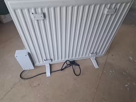 Photo of free Portable electric radiator (Montpelier BS6) #3