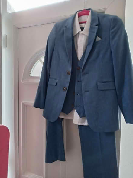 Photo of free Boys suit (LE3 West end) #1
