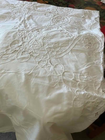 Photo of free Bed linen (Hampton Hill TW12) #1