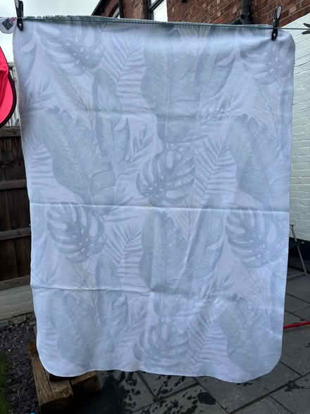 Photo of free Exotic leafs print fleece blanket (Stockport centre SK1) #2