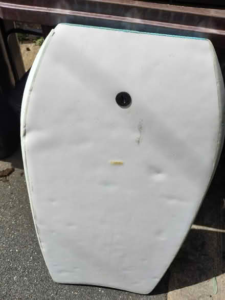 Photo of free Junior body board (Maiden Erlegh Nature Reserve RG6) #2