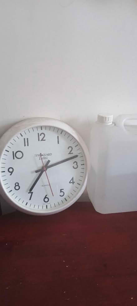 Photo of free Wall clock (E20, Stratford) #3