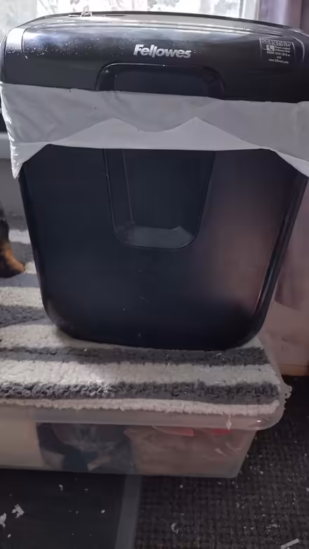 Photo of free Paper shredder (Denholme BD13) #2