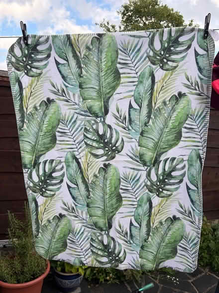 Photo of free Exotic leafs print fleece blanket (Stockport centre SK1) #1