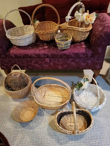 Photo of free Straw Baskets (Branchburg) #1