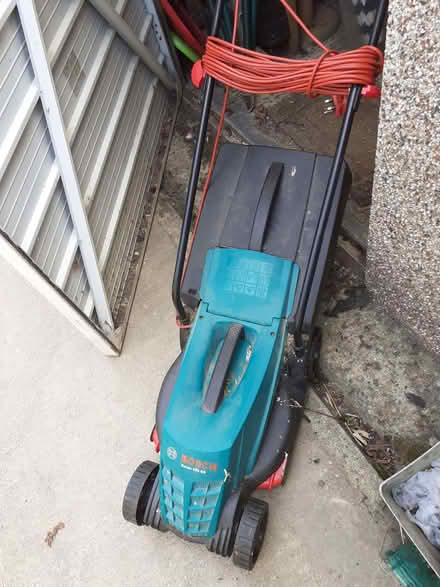 Photo of free Lawnmower (Tenterden TN30) #1