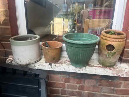 Photo of free Assorted plant pots (Wood Green N22) #1