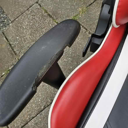 Photo of free MAYHEM Gaming Chair (Nethertown CA22) #3