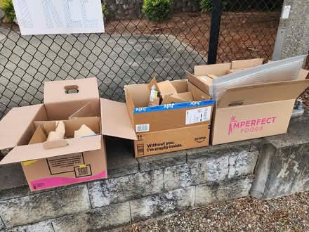 Photo of free on curb - boxes, glass jars (Seatac, WA 98188) #1