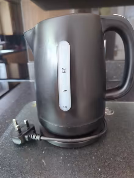 Photo of free Electric kettle (Newport, Langstone) #1