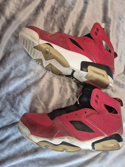 Photo of free Jordan's size 9 and 8.5 (Washington dc) #2
