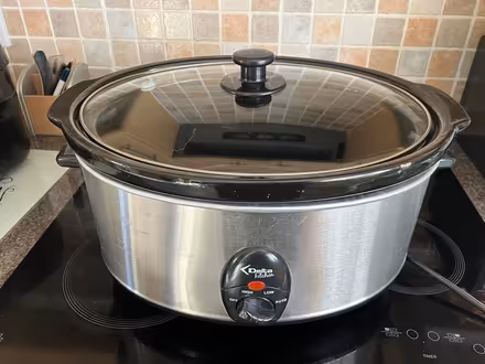 Photo of free Large slow cooker (Crook DL15) #1