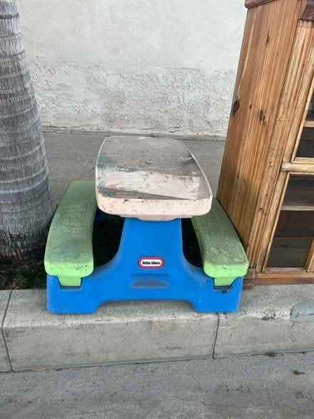 Photo of free CURB ALERT - ‘little tikes’ table (Hawthorne) #1