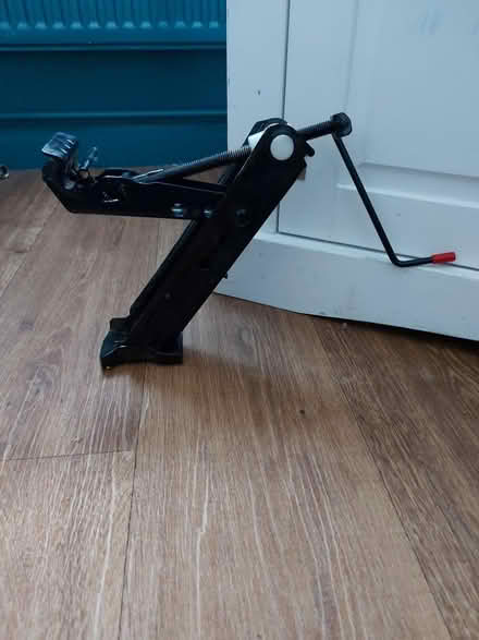 Photo of free Car Jack (Hayling Island PO11) #1