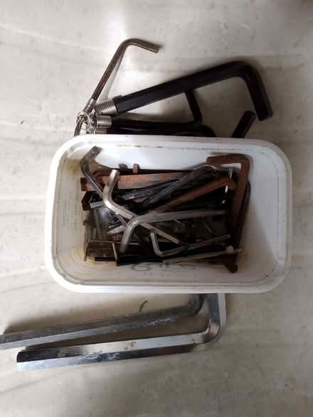 Photo of free Allen keys (Bucknell SY7) #1