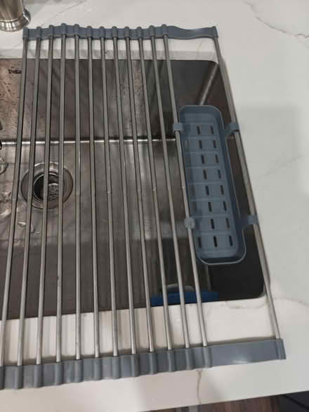 Photo of free Expandable Dish Drying Rack (North Miami Beach, 33162) #1