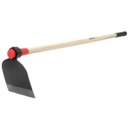 Photo of Garden hoe (Great Shelford CB22) #1