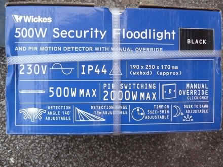 Photo of free New unused 500W halogen security floodlight with PIR (Kempsey WR5) #2
