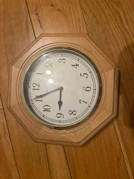 Photo of free Wall clock (Leyton E10) #1