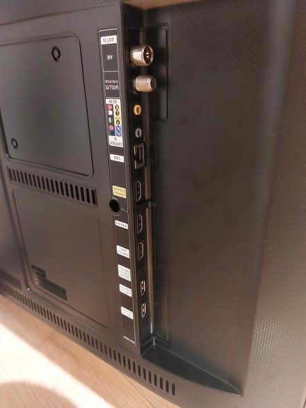 Photo of free Samsung 40 inch smart tv (Parnell) #1