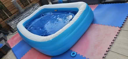 Photo of free Inflatable pool (Springfield CM1) #1