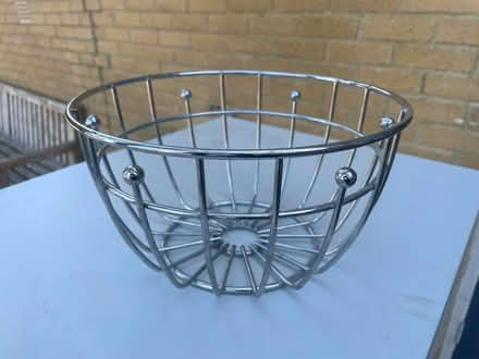Photo of free Wire metal fruit bowl (Oxford High School OX2) #1