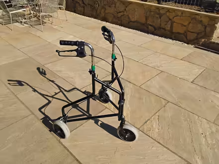 Photo of free Tri-wheeled walking aid (Welwyn AL6) #3