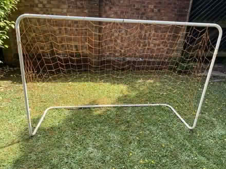 Photo of free Children's football goal (Waterlooville PO7) #1