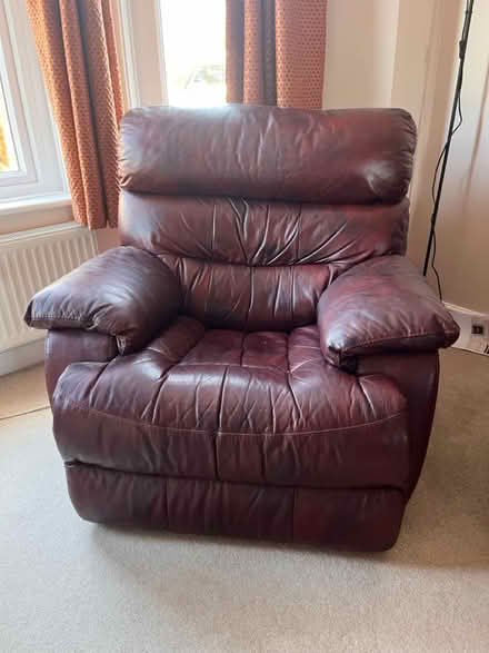 Photo of free Single recliner armchair (Southampton) #3