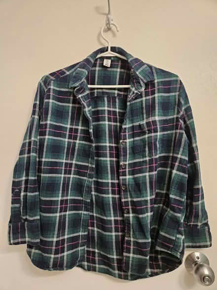 Photo of free Old Navy "The Boyfriend Shirt" XS (Yonge and Lawrence) #1