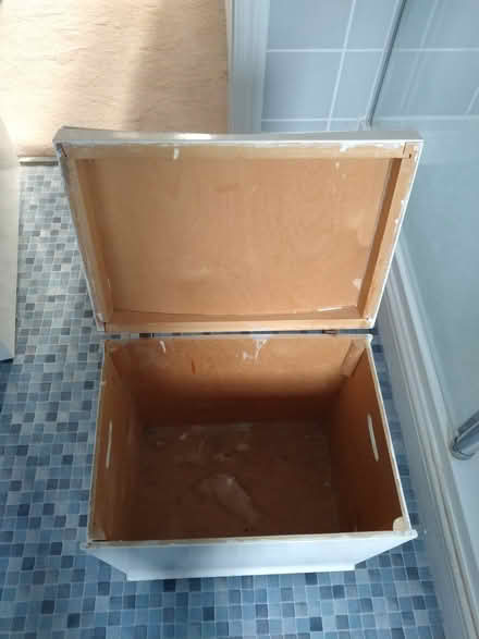 Photo of free Wooden box with lid (Luston HR6) #2