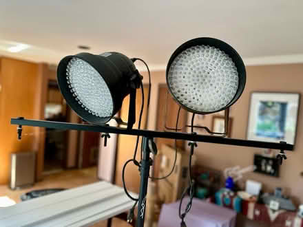 Photo of free LED Par64 lights/stand/controller (Falls Church City) #3