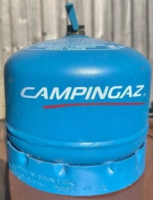 Photo of Campingaz 904 gas bottle. (Upper Heyford OX25) #1