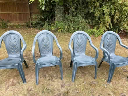 Photo of free Patio table with 4 chairs (Catshill B61 0) #1