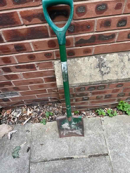 Photo of free Garden spade (East Ardsley WF3) #1