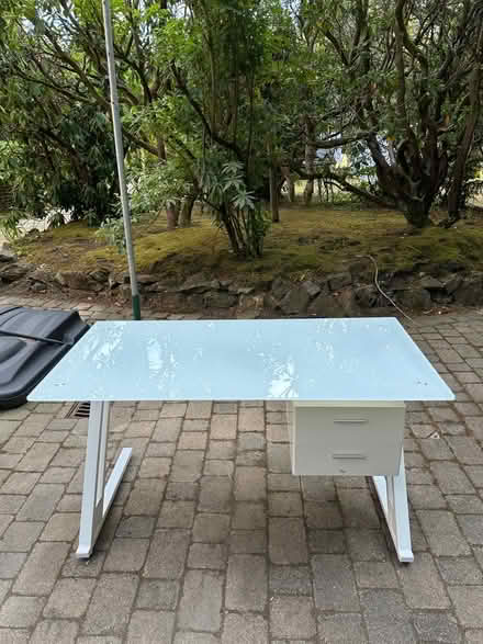 Photo of free Student or work desk. (GU10) #1